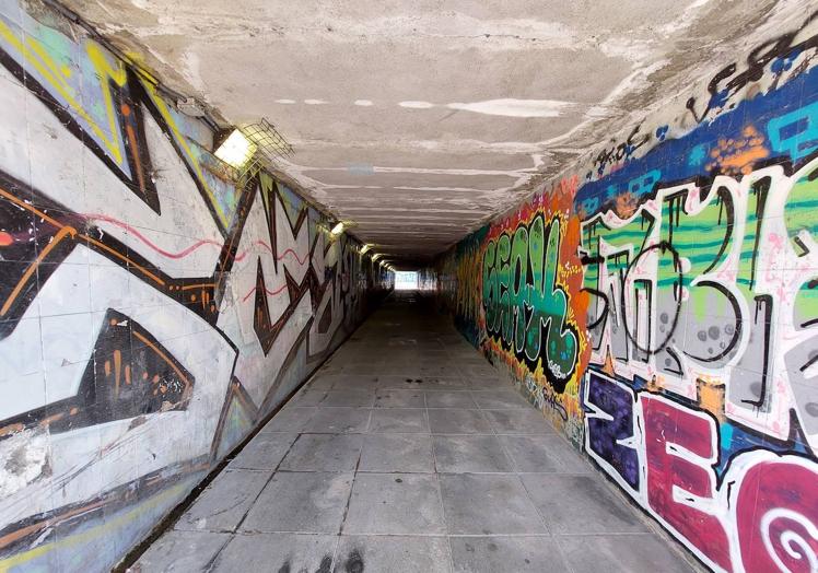 Perspectiva del túnel desde uno de los lados.