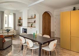 De despacho a piso de lujo: el hogar clásico (pero moderno) de un interiorista en Bilbao