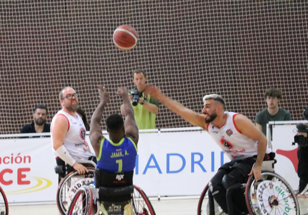 Trabajada victoria del Bidaideak (79-72) que le mete en semifinales de Copa