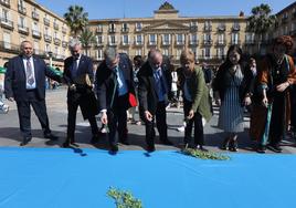 Ceremonia del río en la Plaza Nueva.