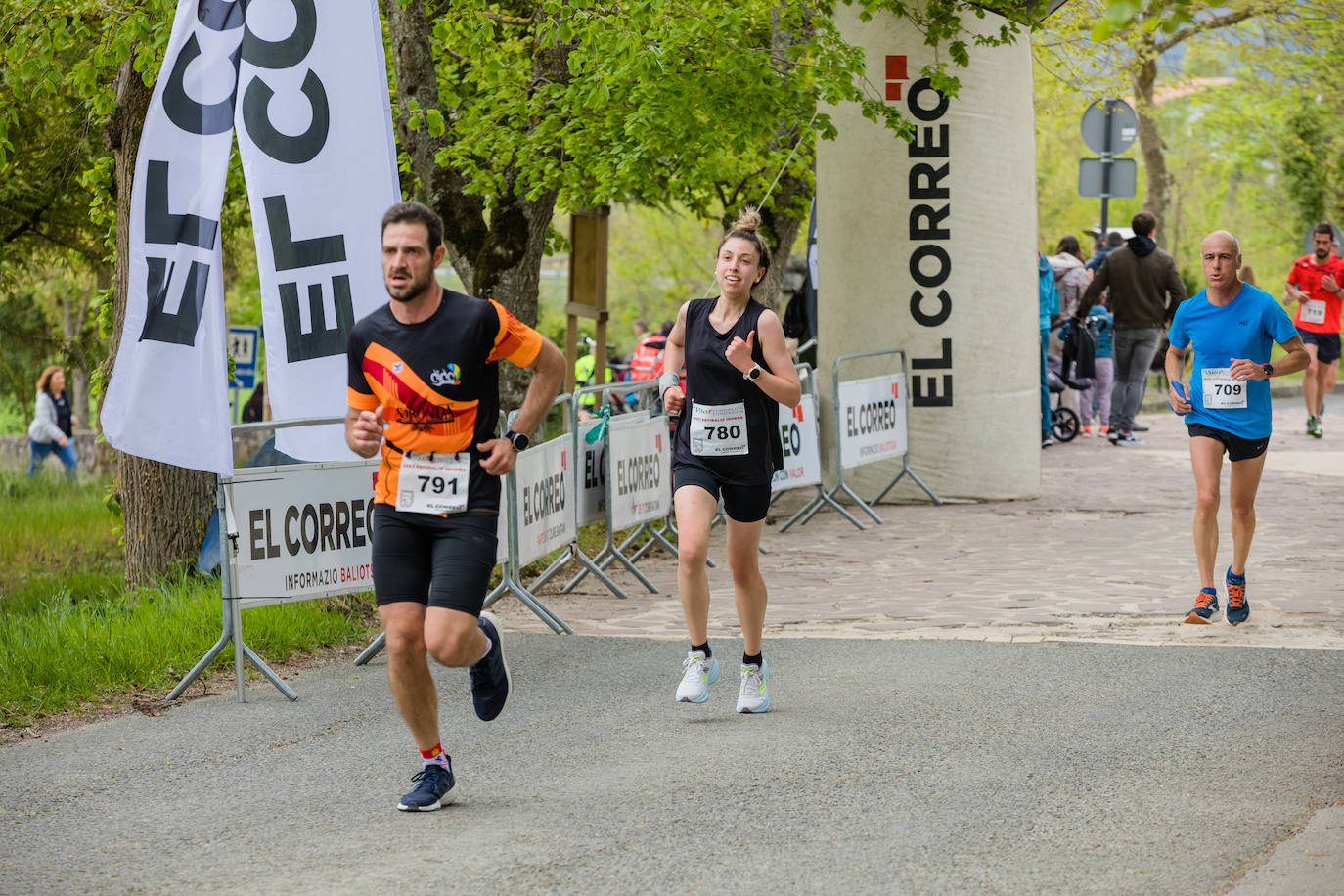 Medio millar de corredores se dan cita en la Vitoria-Estíbaliz