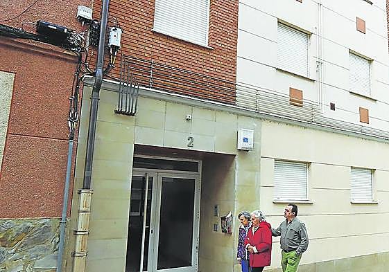 El edificio número 2 de la calle La Paloma es titularidad de la Sareb.