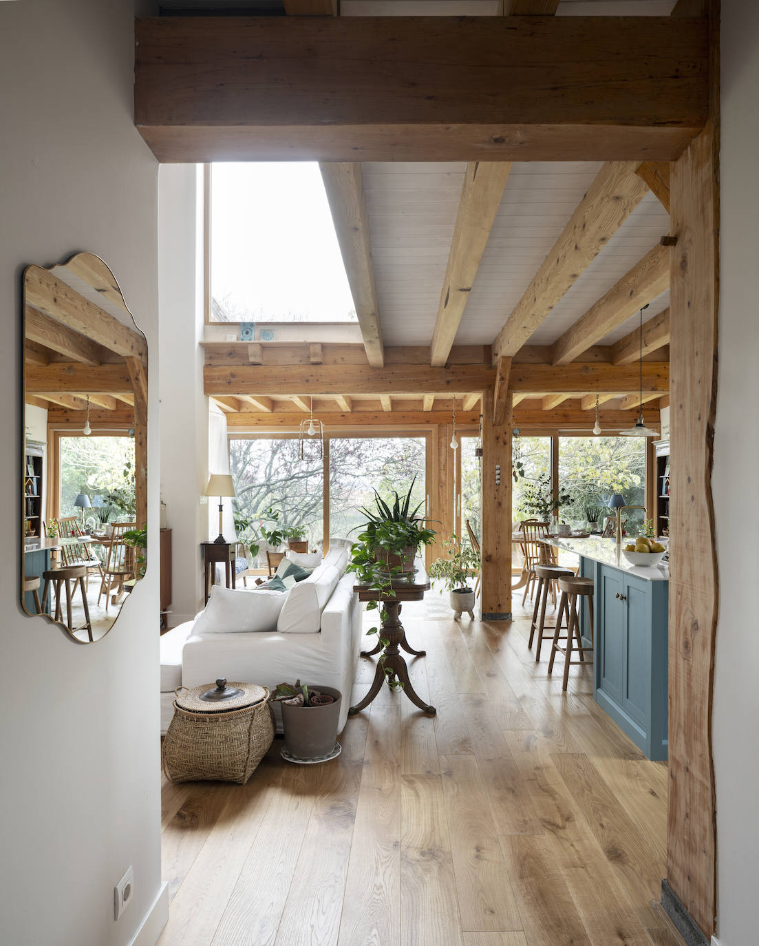 Parece la campiña inglesa, pero es la casa de ensueño de una familia en Barrika