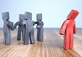 Etorkinak, gazteria eta zurrumurruak