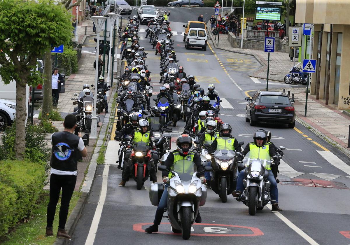 Las motos conquistan Loiu