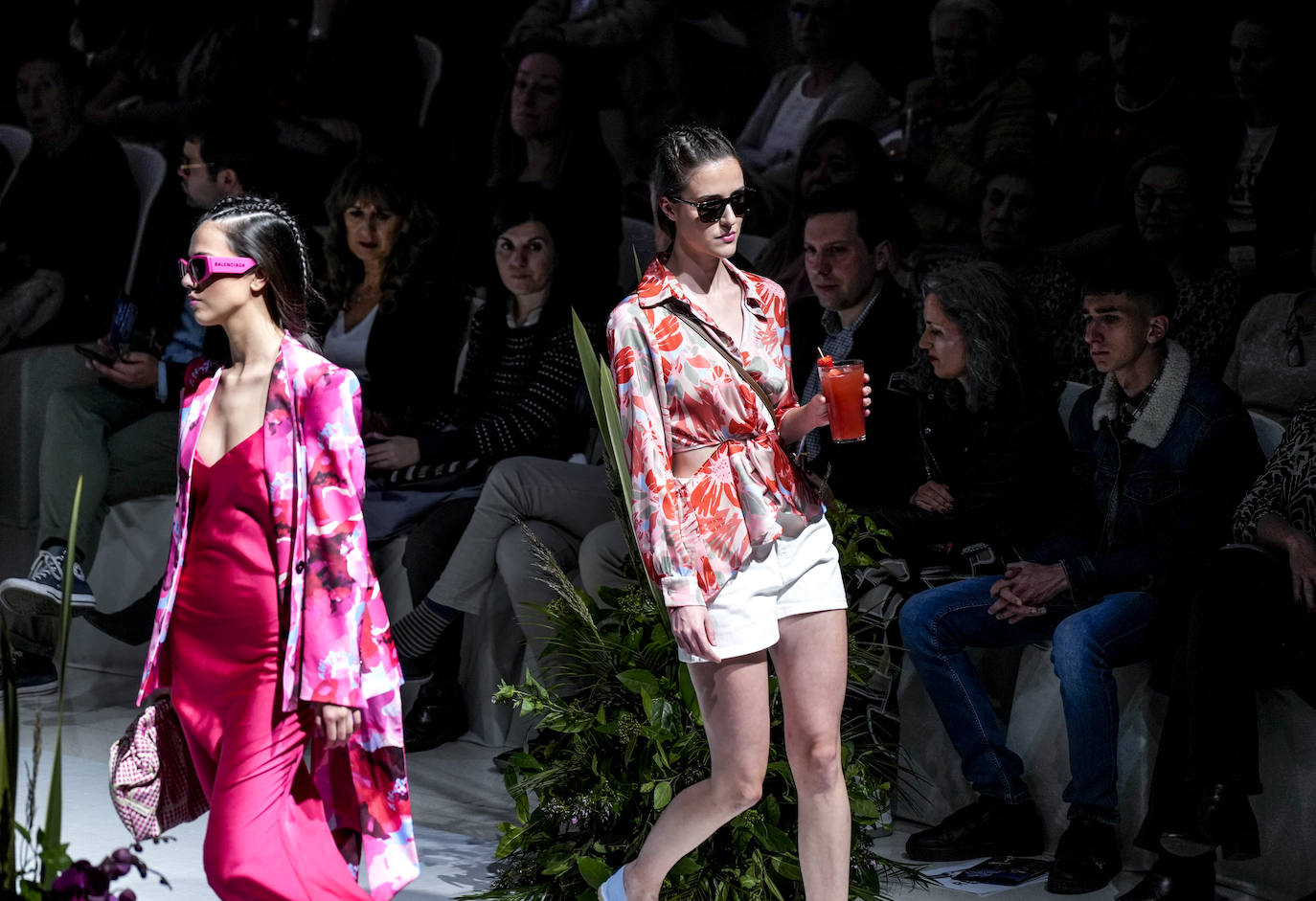 Satinados para aportar un toque de elegancia a los looks más básicos. 