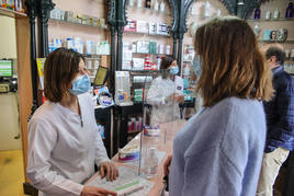 Médicos y farmacéuticos piden un mayor protagonismo de la farmacia en la atención sanitaria