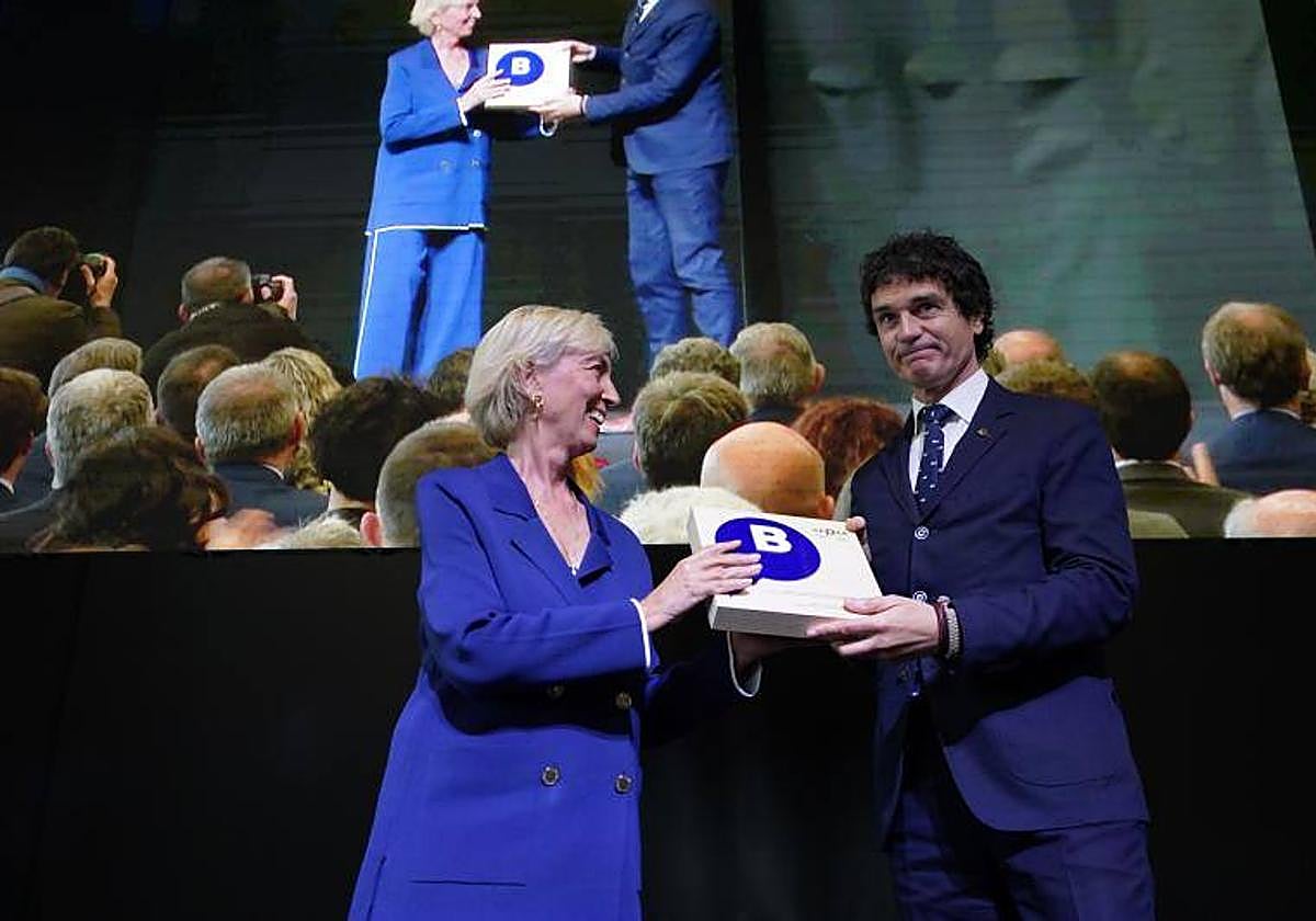 La patronal reconoce la labor de Unai Rementeria