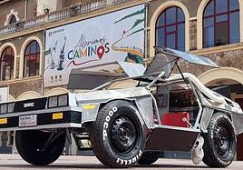 Los alumnos de la FP de mecanizado recrean el mítico coche de Regreso al Futuro