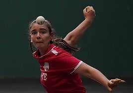 Enara Gaminde aprovechó su mayor pegada para hacerse con la victoria.