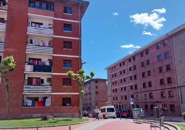 Ertzaintza y Policía Local tratarán de devolver la seguridad al barrio de Cruces