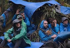 El circo de Oxkar en 'El conquistador del Caribe': «¿Qué queréis, verme morir?»