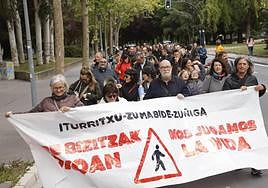 Vecinos del Sur protestan contra el desdoblamiento de Iturritxu.