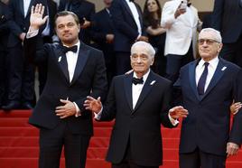 Martin Scorsese, flanqueado por Leonardo DiCaprio y Robert de Niro.