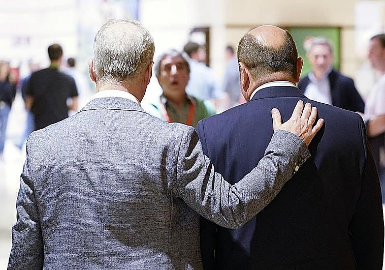 El lehendakari, Iñigo Urkullu, y el presidente del PNV, Andoni Ortuzar, en Sabin Etxea.