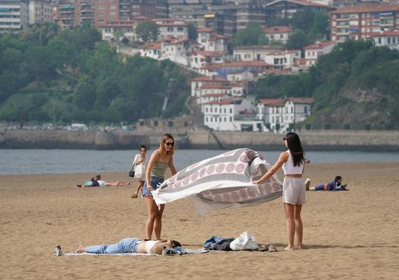 Bizkaia abre la temporada de playas el jueves con 154 socorristas