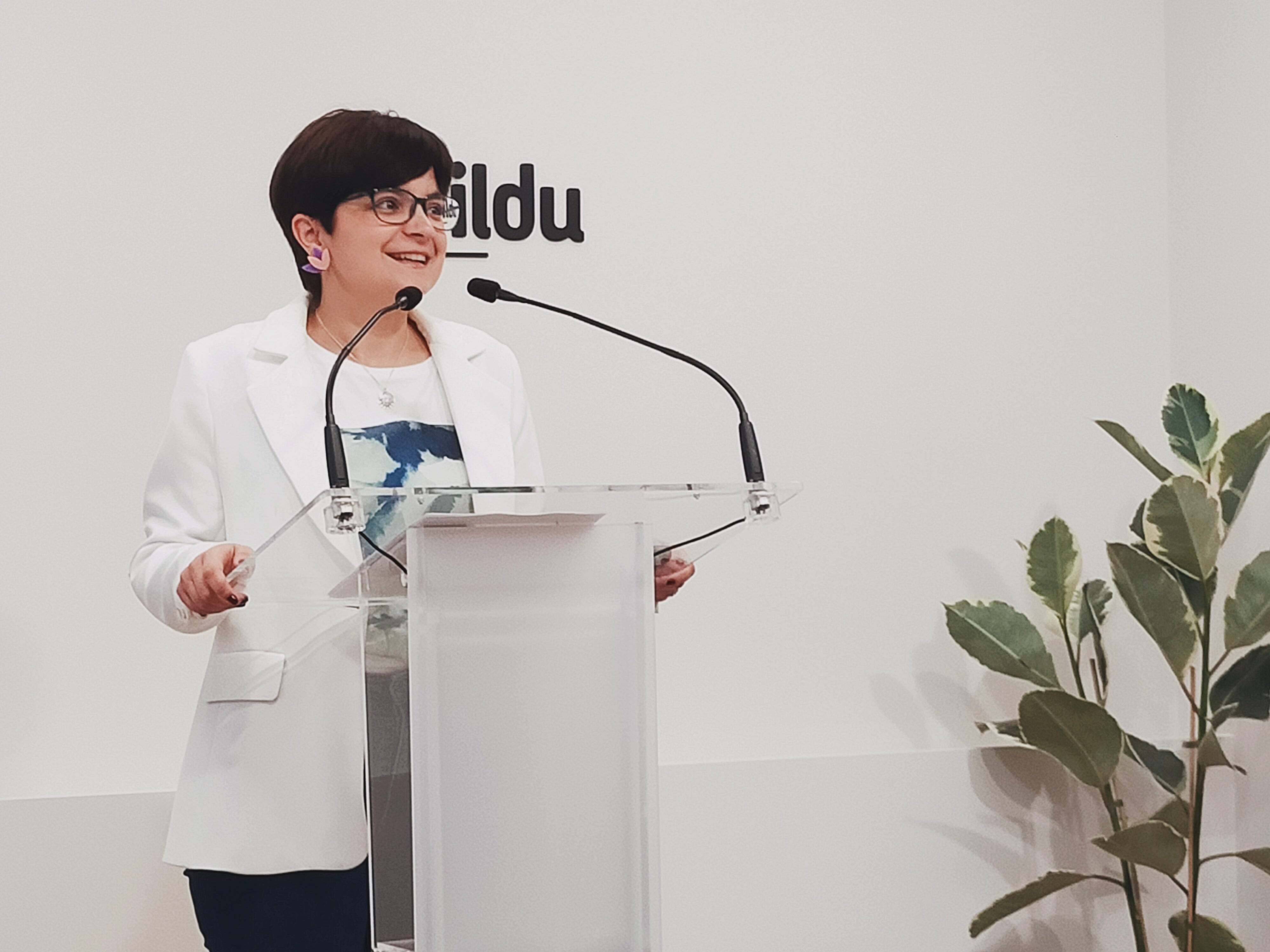 María del Río, cabeza de lista de EH Bildu, esta mañana en la sede de la calle Buenos Aires.