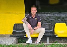 Iván Franco posa en el banquillo de La Florida, desde donde llevará las riendas del Portugalete.