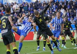 El Alavés ahuyenta el desasosiego