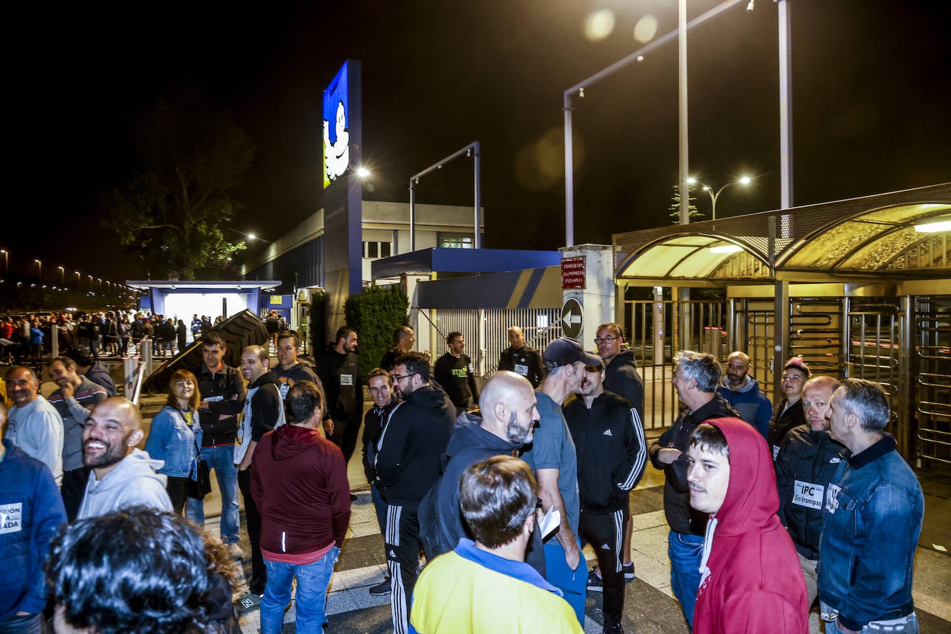 Primera jornada de huelga en la fábrica de Michelin en Vitoria