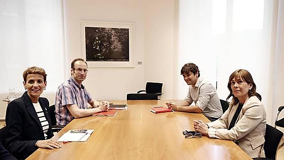 Los socialistas darán la Presidencia del Parlamento navarro a Geroa Bai