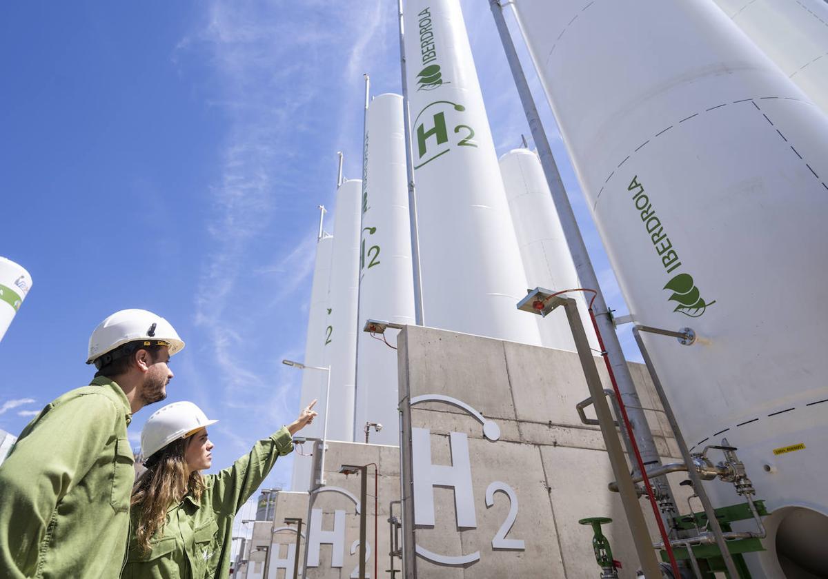 Insalaciones de producción de hidrógeno verde de Iberdrola en Puertollano.