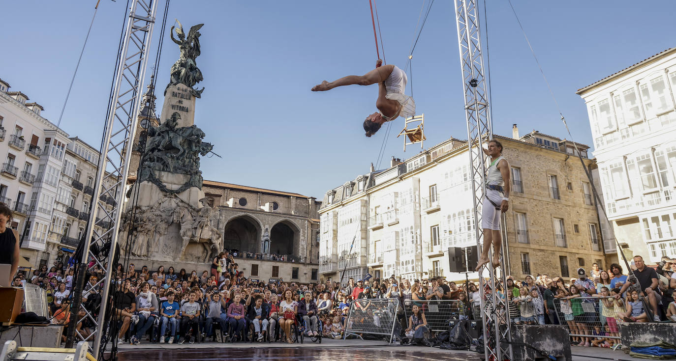 Vitoria se transforma en un gran teatro