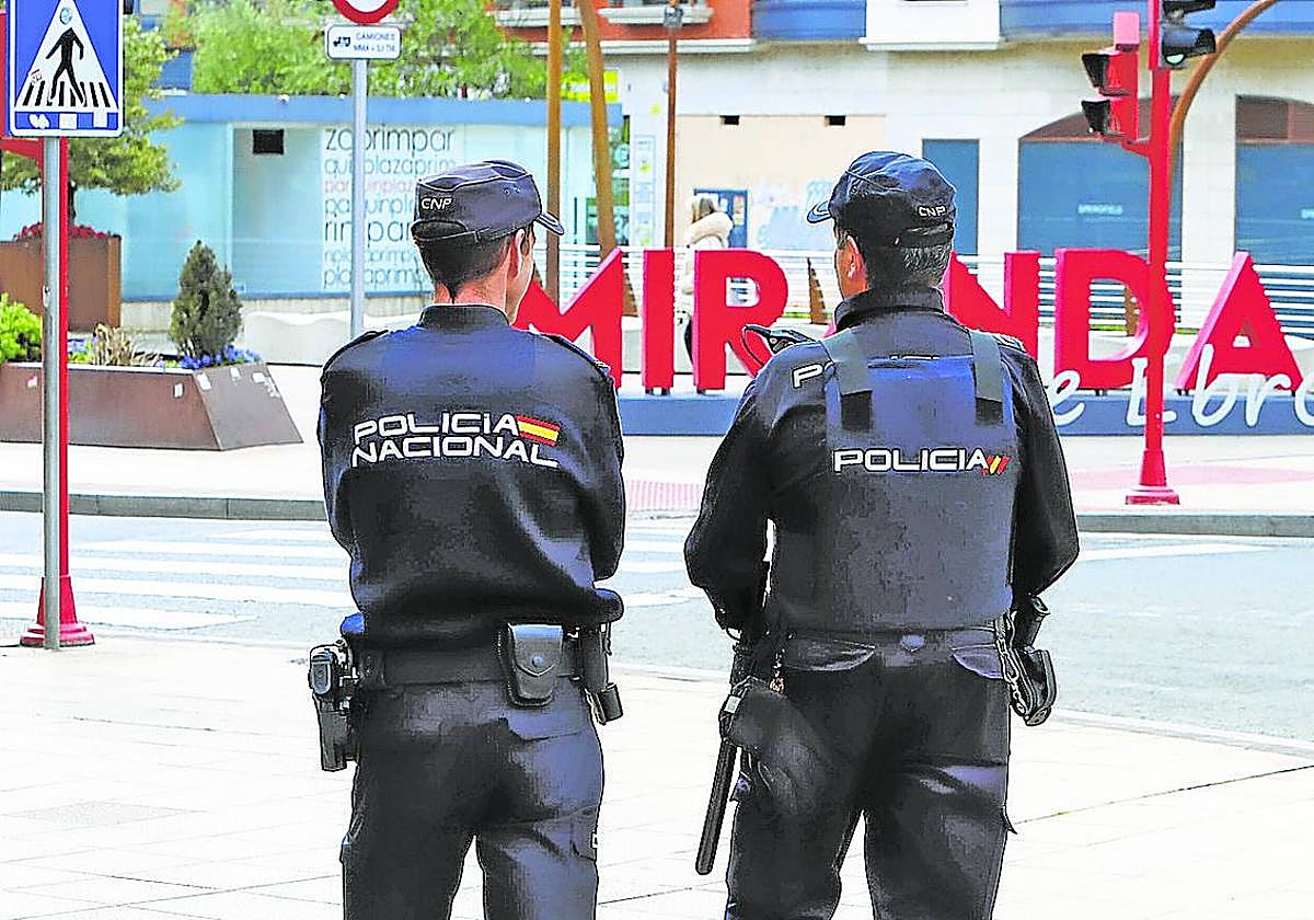 La ciudad cuenta en este momento con 61 efectivos de una plantilla fijada en 83.