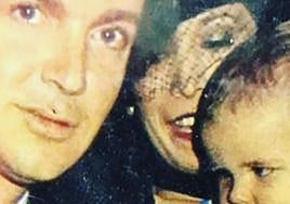 Camilín publica una enigmática foto con sus padres