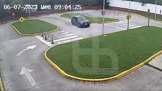 El caótico examen de conducir de una mujer de 63 años