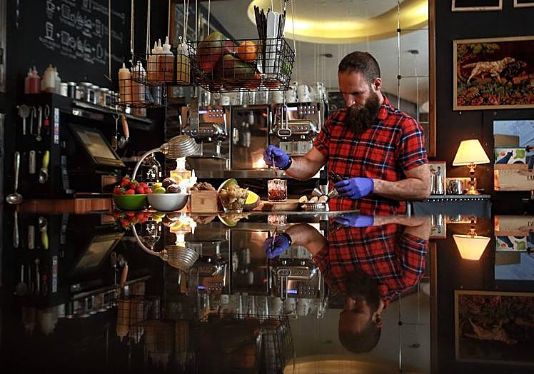 Las copas del Marvelous se preparan con mimo.