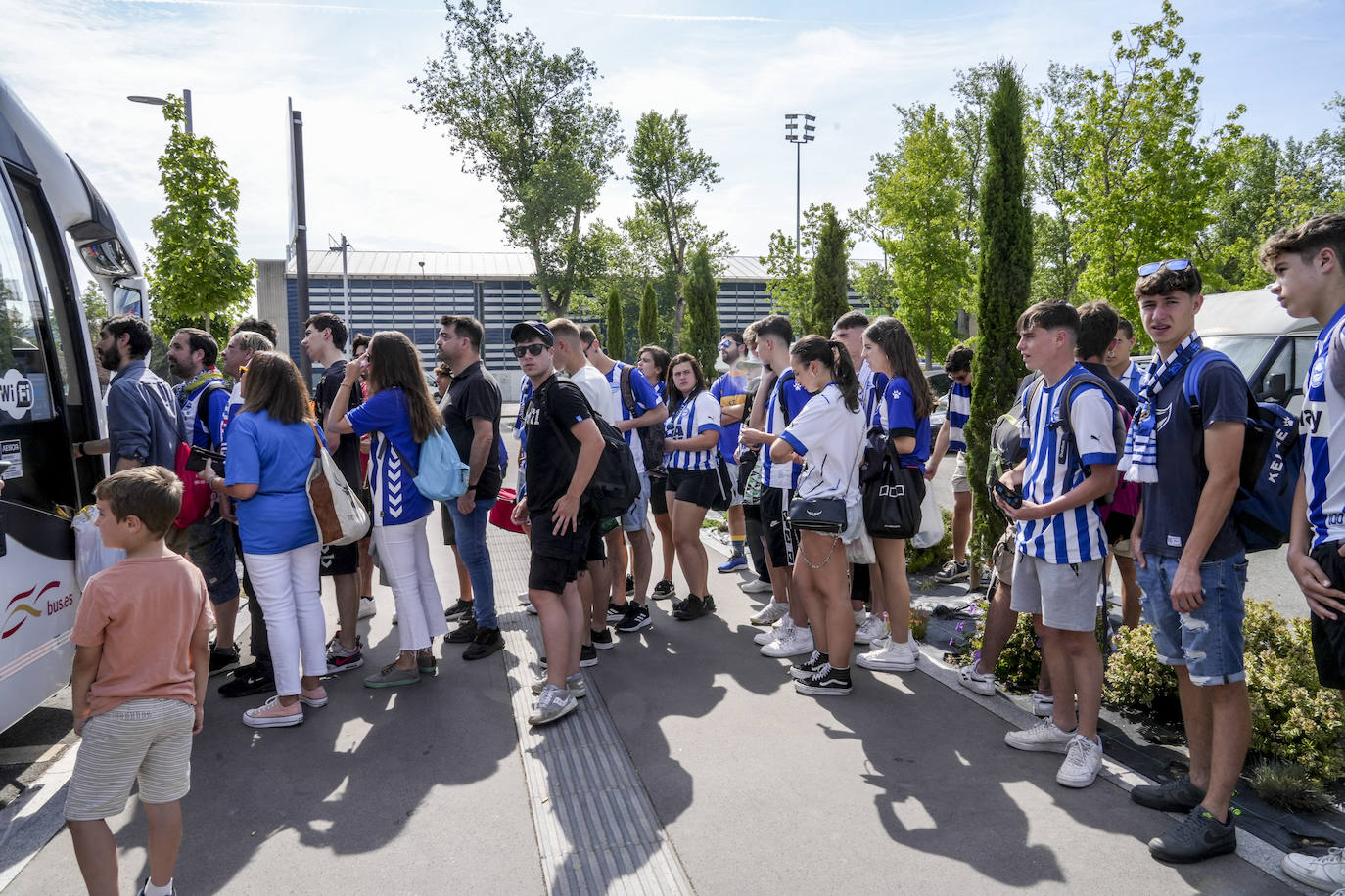 Las mejores fotos de Vitoria y Valencia en la previa del Levante-Alavés