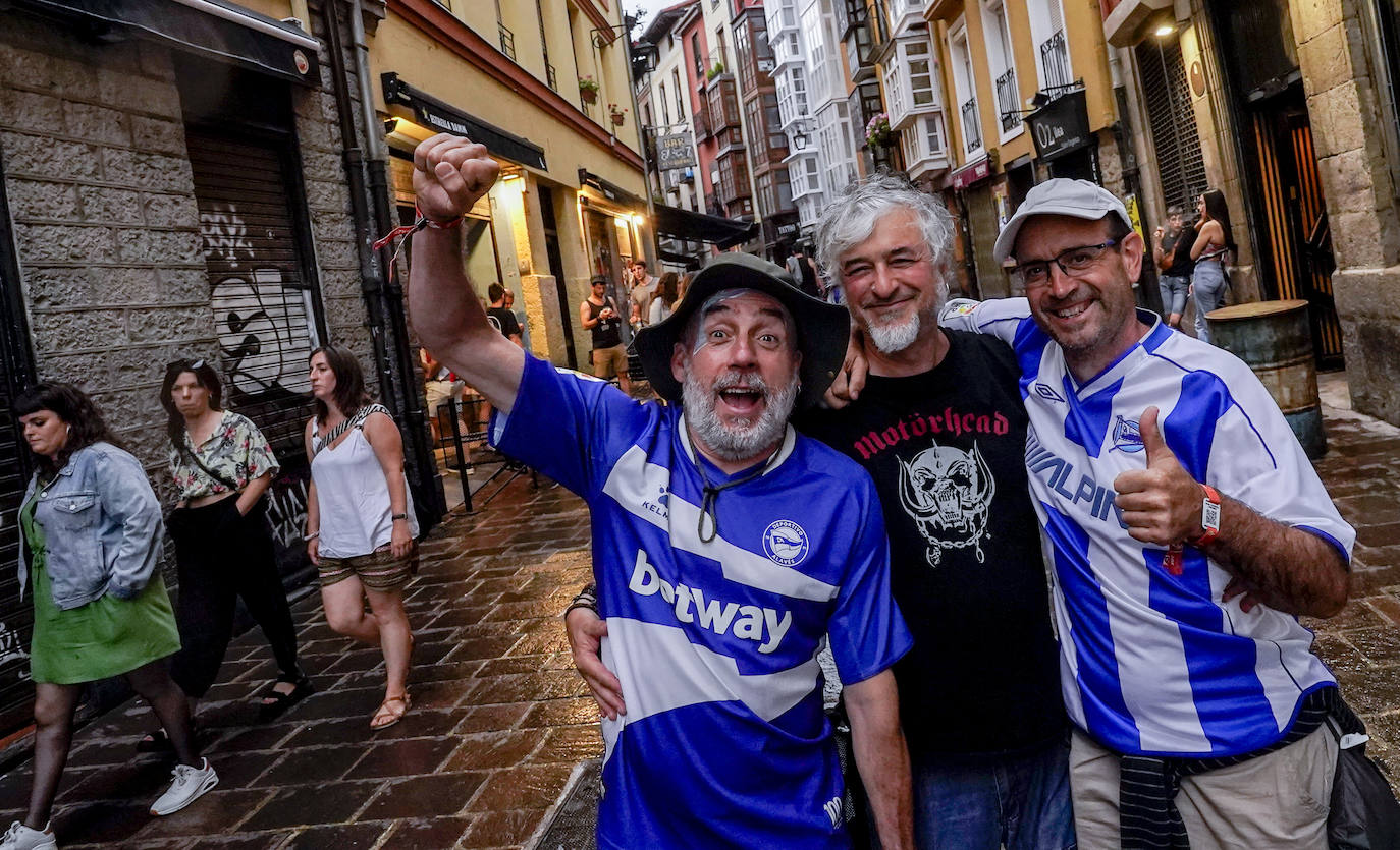 Las mejores fotos de Vitoria y Valencia en la previa del Levante-Alavés