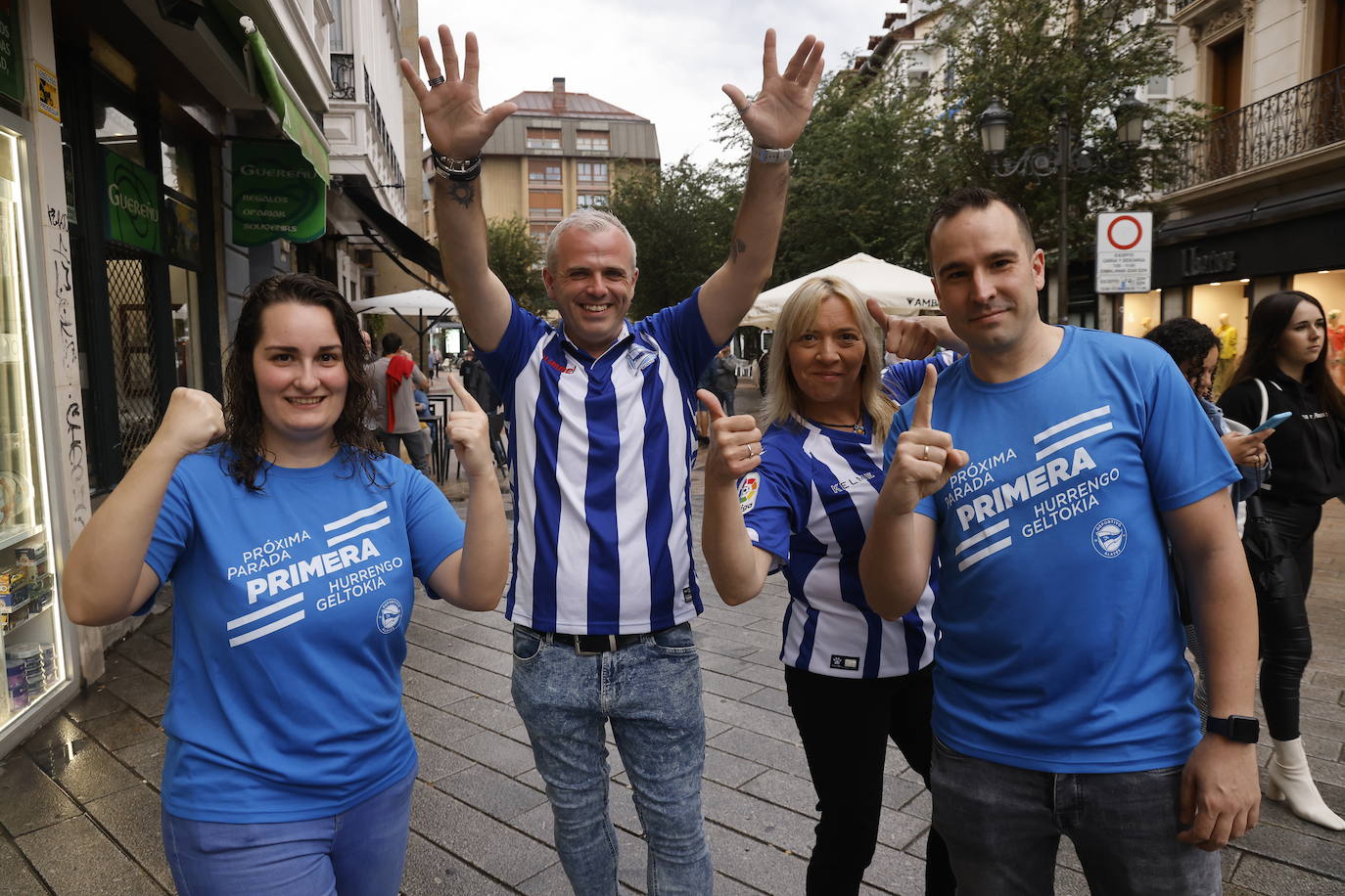Las mejores fotos de Vitoria y Valencia en la previa del Levante-Alavés