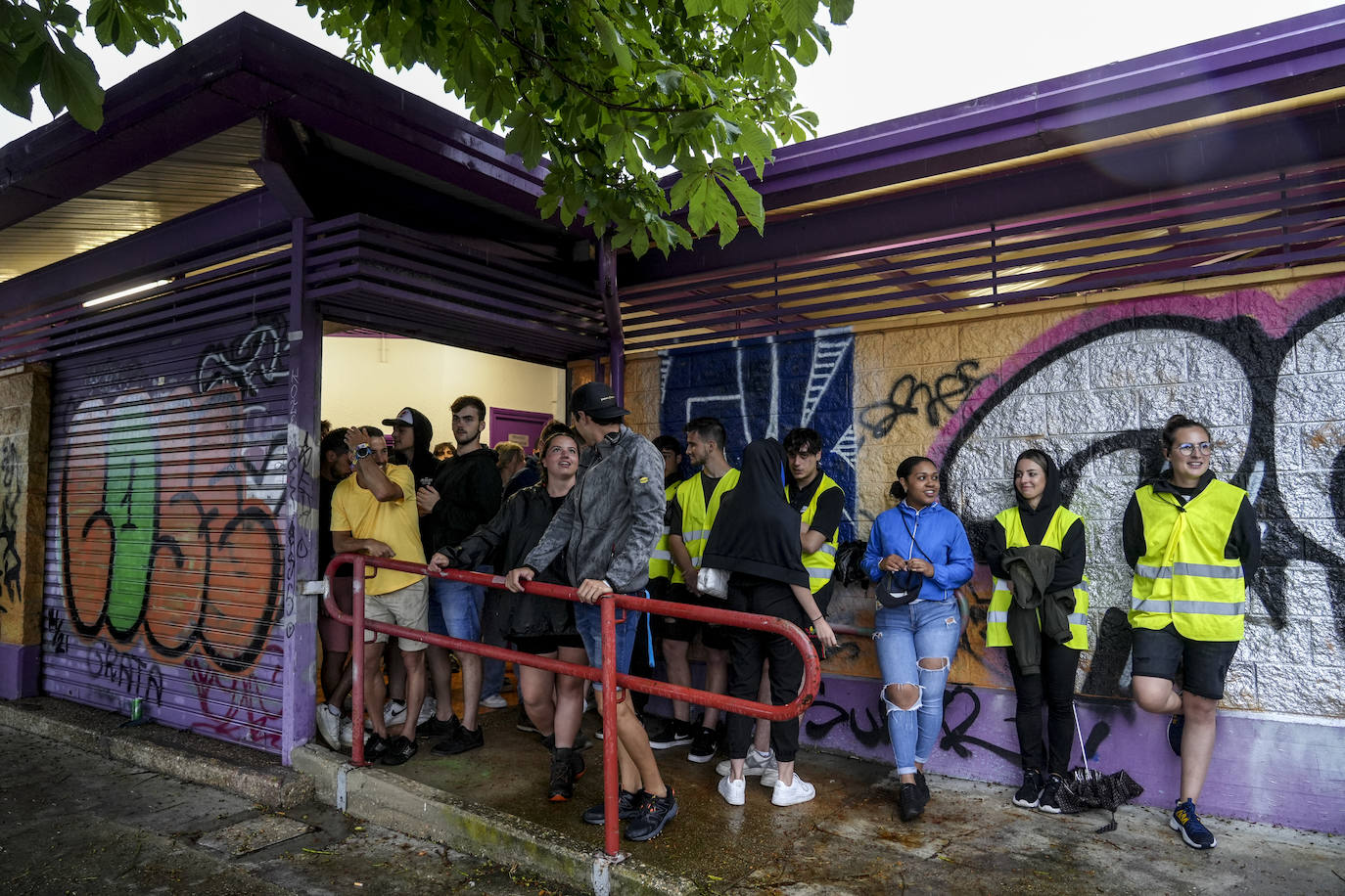 La tormenta retrasa la apertura de puertas del Azkena y cancela varios conciertos