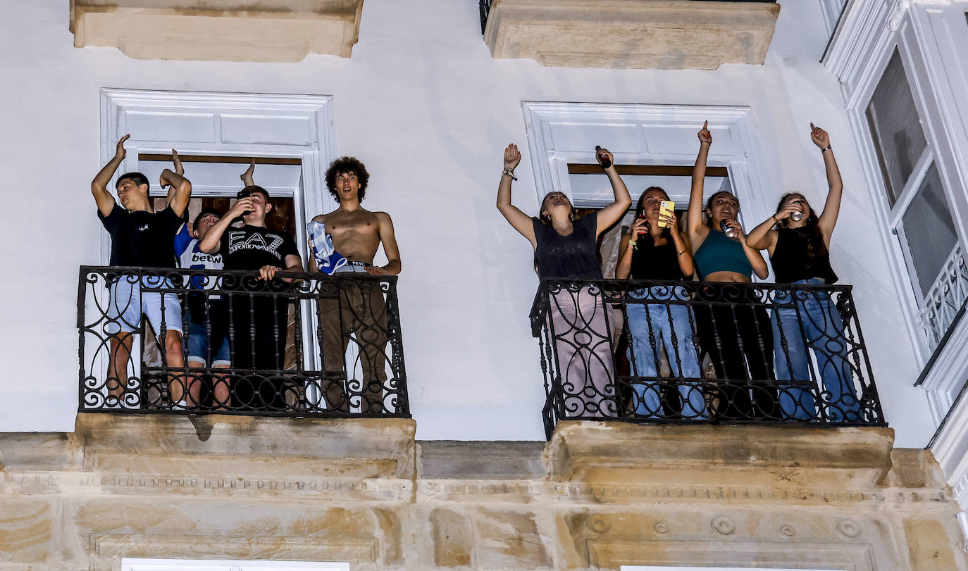 Las mejores fotos de la celebración del ascenso del Alavés en Vitoria