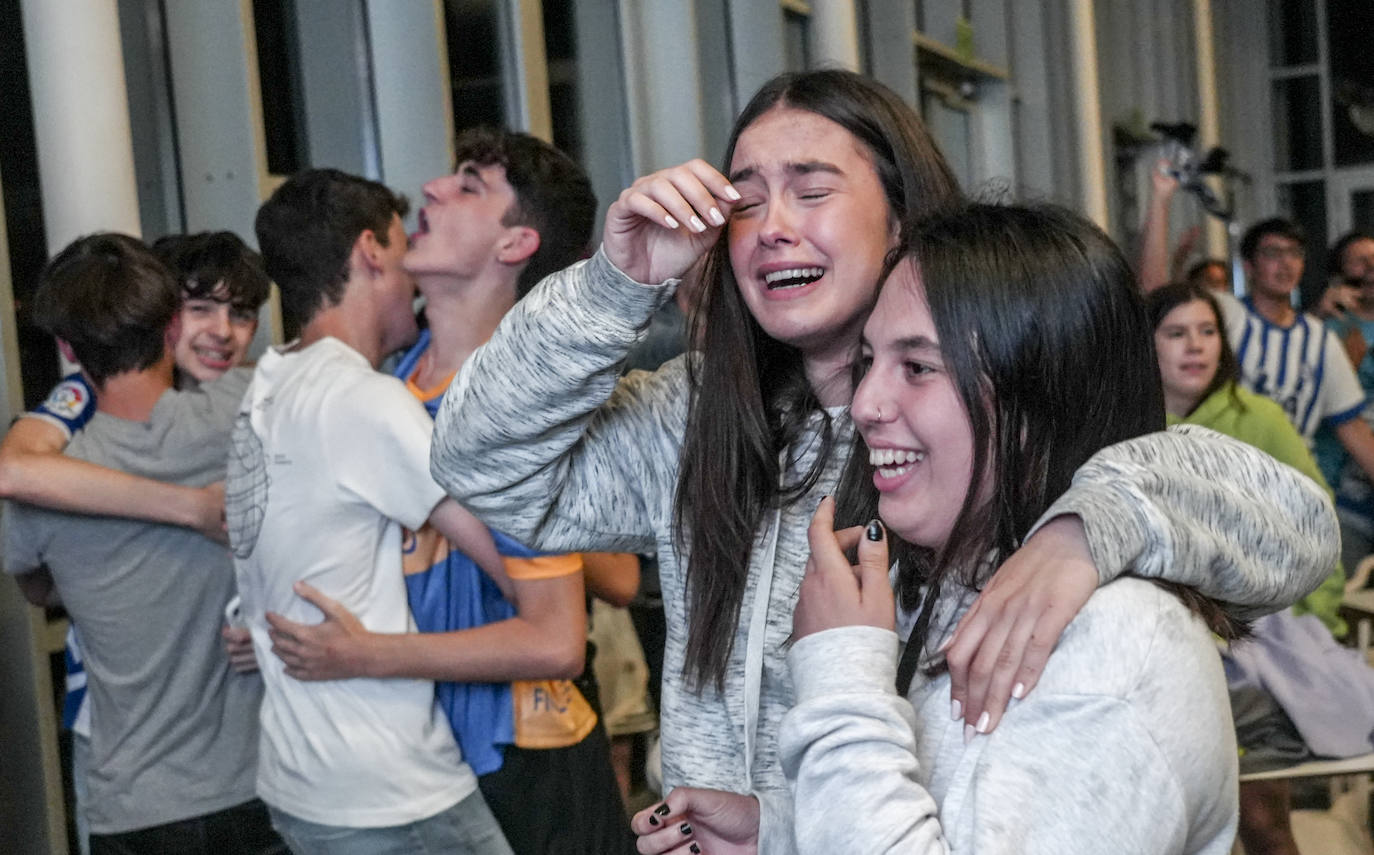 Las mejores fotos de la celebración del ascenso del Alavés en Vitoria
