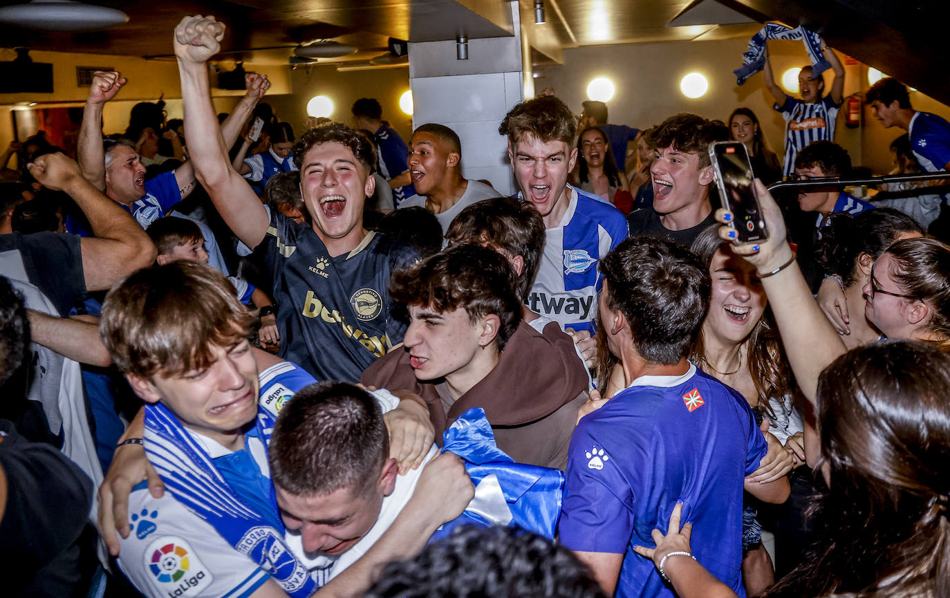 Las mejores fotos de la celebración del ascenso del Alavés en Vitoria