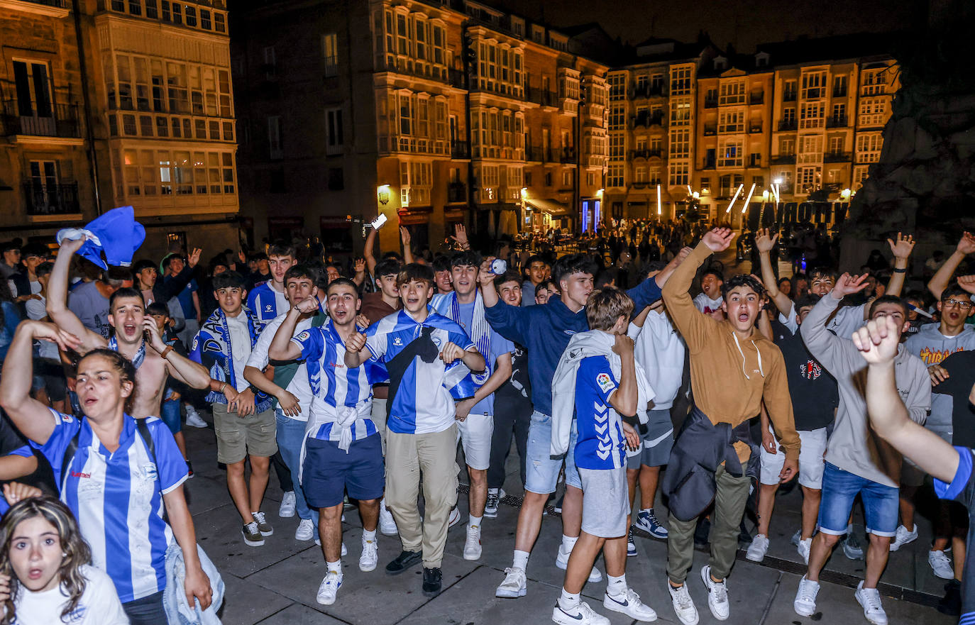 Las mejores fotos de la celebración del ascenso del Alavés en Vitoria