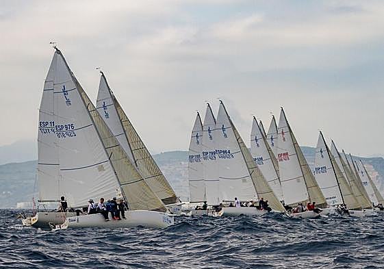 El Dorsia Covirán se apunta en el Abra un emocionante Campeonato de España-Lurauto J80 de vela