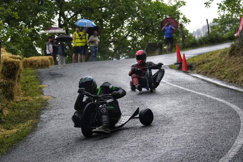 Las imágenes de los valientes y sus goitiberas en Zaldibar