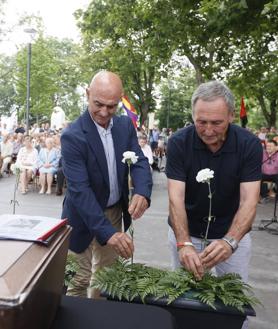 Imagen secundaria 2 - Homenaje a dos milicianos caídos en Artxanda: «Por fin se ha descubierto lo que pasó»