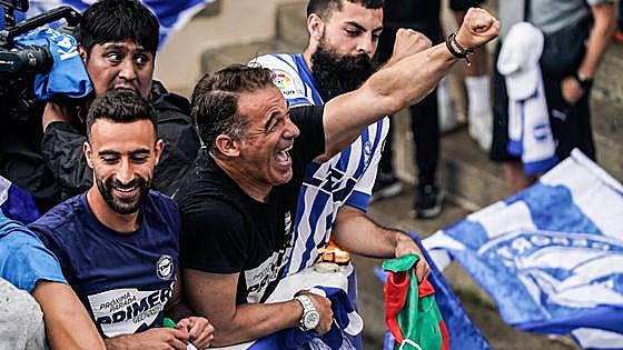 Balboa se desata, Luis García se suelta en euskera y Laguardia canta la que todos querían oír