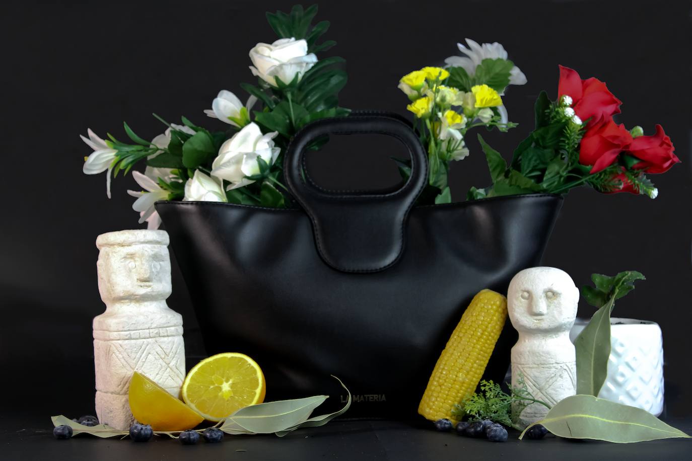 Los bolsos de piel de cactus creados por una madre e hija vizcaínas que llegan a EE UU