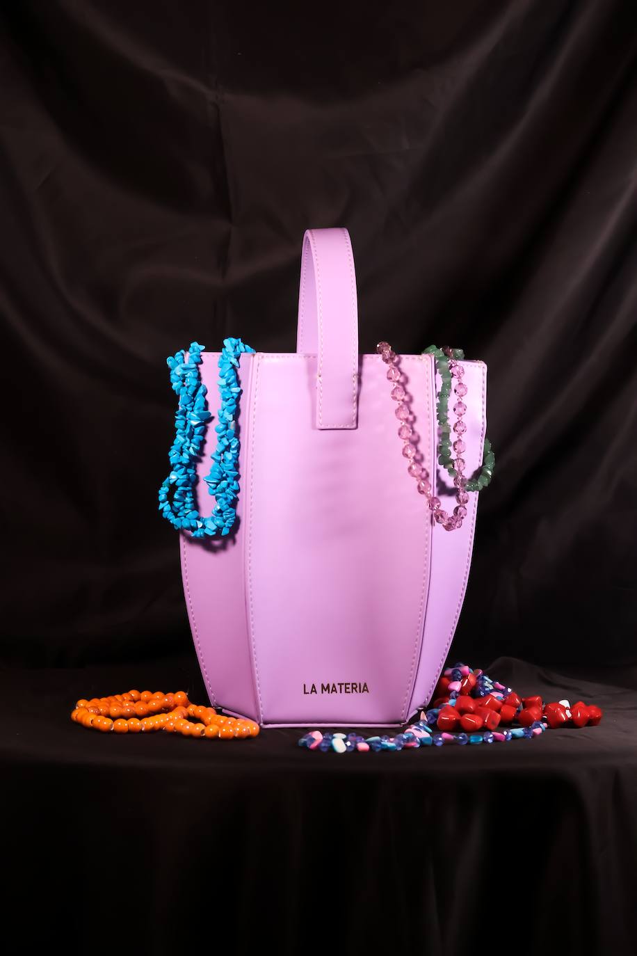 Los bolsos de piel de cactus creados por una madre e hija vizcaínas que llegan a EE UU