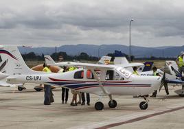 Avionetas en Foronda en una anterior competición.