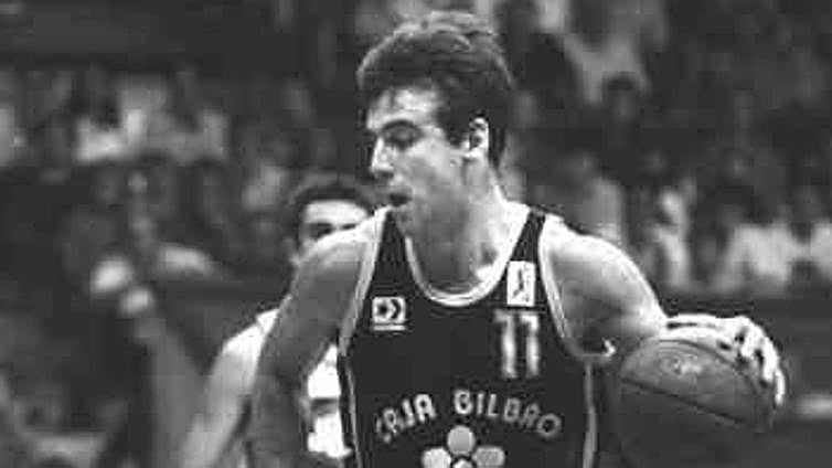 Fallece el bilbaíno Román Carbajo, referente del baloncesto vizcaíno