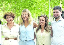 Los principales candidatos vascos de Sumar, ayer en Madrid con Yolanda Díaz.