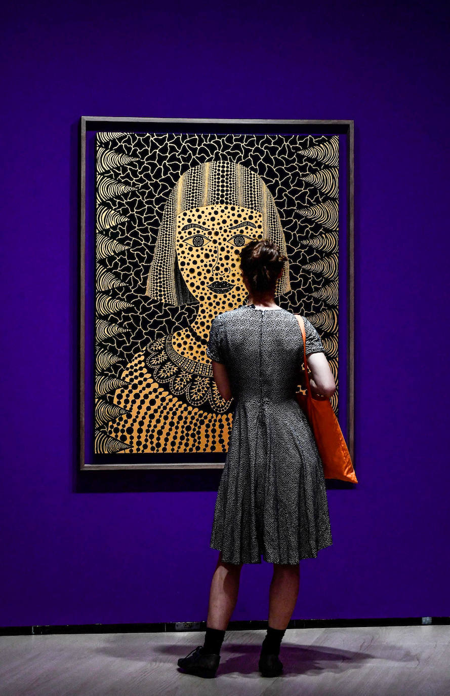 Yayoi Kusama hipnotiza en el Guggenheim