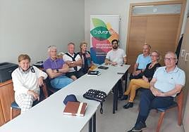 Maribel Navarro, Javier Lozano, Julio Ercilla, Montse Llorente, Jon Fernández, Miguel del Valle, Mari Carmen Lorente y Javier Pérez forman parte de Durango Amigable